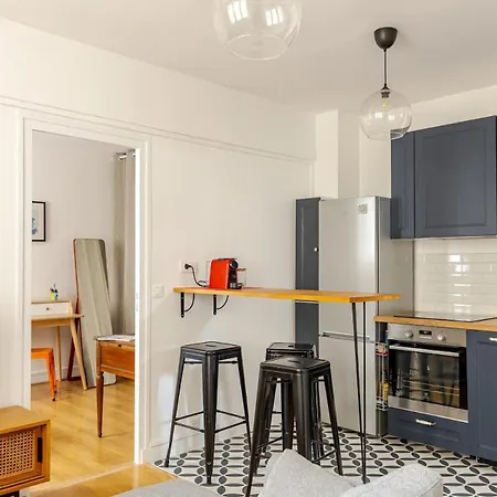 40sqm Flat Near Eiffel Tower Apartment *